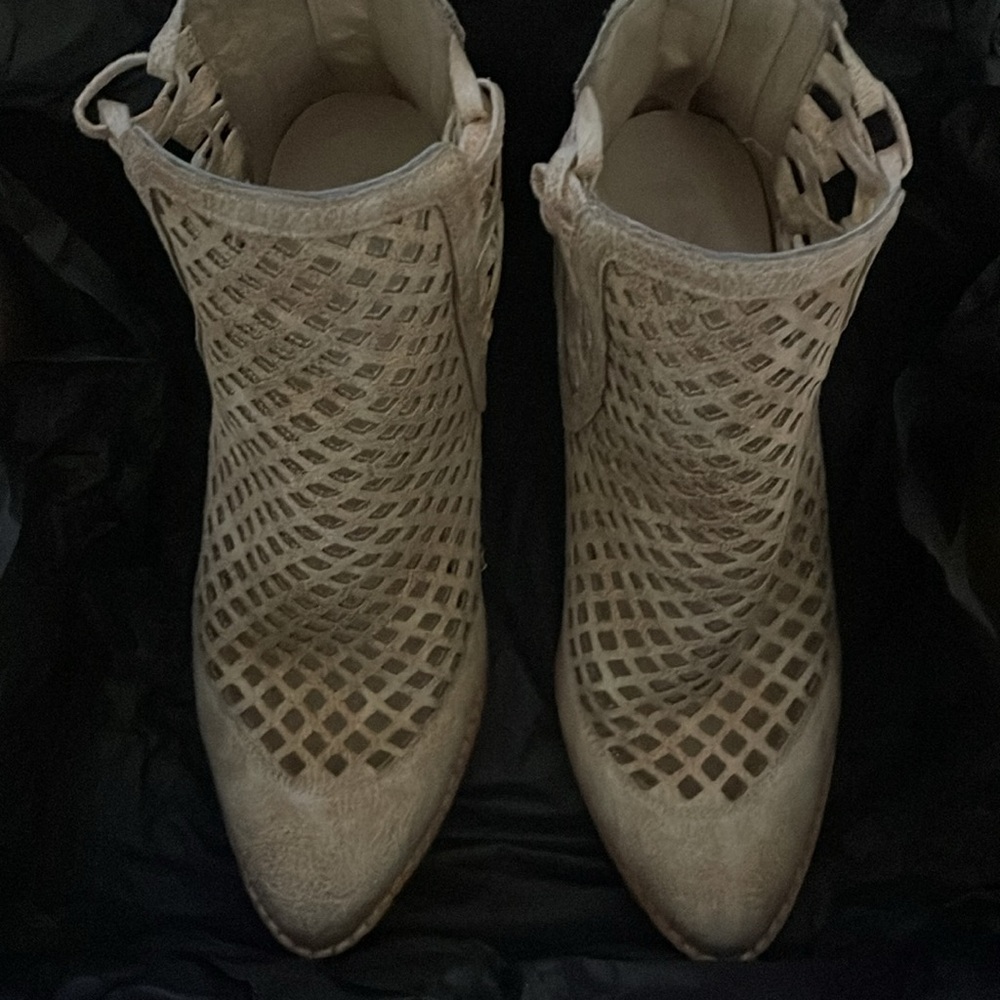 Coconuts by Matisse ankle boots - Picture 2 of 6